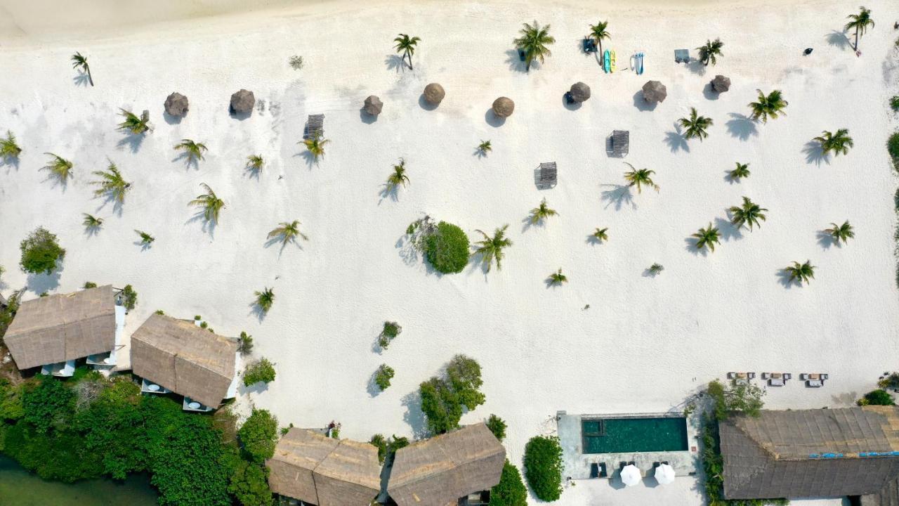 Hotel The Secret Garden Koh Rong Pagoda Beach Exterior foto